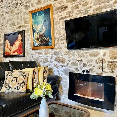Art House Pagoi Corfu *